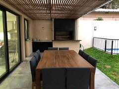 Mesa Rustica de Galeria