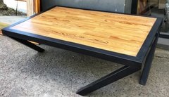 Mesa Ratona de Pinotea y Hierro de diseño - comprar online