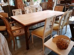 Mesa en hierro y madera