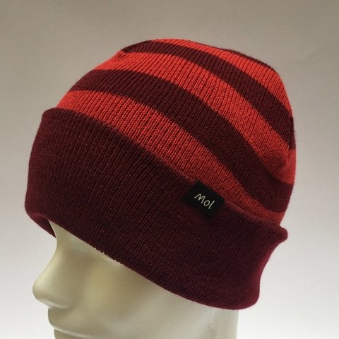 Beanie Lanín con rayas