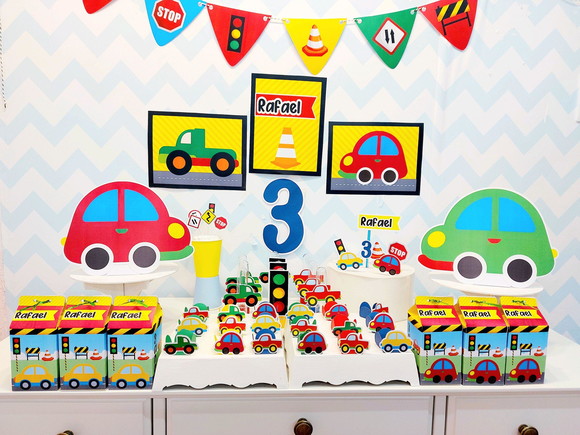 KIT PARA FESTA INFANTIL CARROS DE CORRIDA