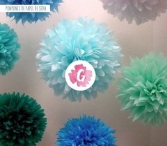 Pack 4 Pompones De Papel Seda de 15 cm en internet