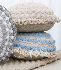 Deco tejida - Almohadón Redondo tejido al crochet - comprar online