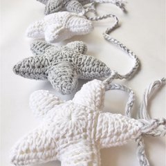 Deco tejida - Guirnalda estrellas tejida al crochet amigurumi