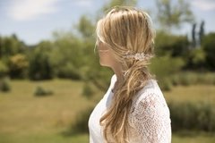 Peineta de flores heladas Style 7457 Candy - Light Blue - Gold - Novias Romina Albizu