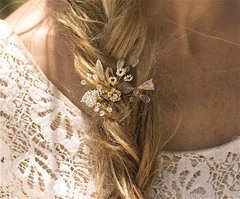Horquilla floral de jengibre gold Estilo 75522 - Novias Romina Albizu