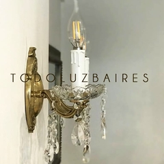 Aplique de pared de 2 luces en bronce pulido