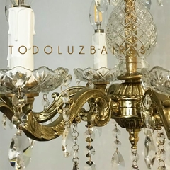 Araña de 6 luces de bronce fundición dorada. Consultar por bronce niquelado /platil/plata vieja en internet