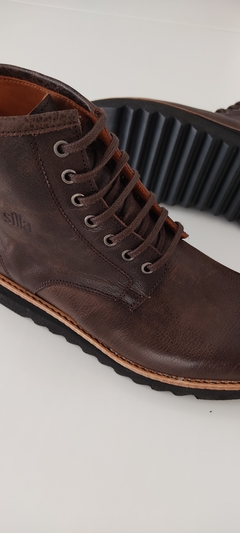 BORCEGO CUERO FONDO GOMA COLOR MARRON - comprar online