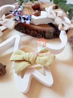 Moño organizador en madera de vinchas elásticas y gomitas para el cabello - comprar online