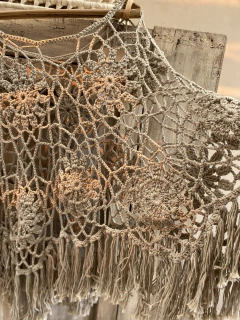 Poncho “ALHAMBRA “Beige - Telar de Campo