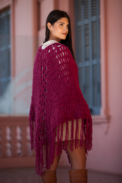 AMARU Poncho Frambuesa en internet