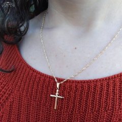 Colar Gargantilha com Pingente Cruz Crucifixo Banhado a Ouro na internet