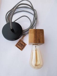 Lámpara Colgante Madera Guayubira x 3 + Cable Textil + Lámpara ST64 de Filamento
