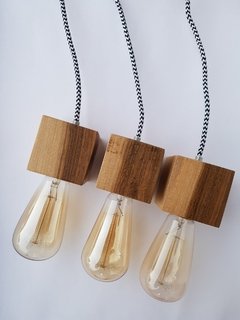 Lámpara Colgante Madera Guayubira x 3 + Cable Textil + Lámpara ST64 de Filamento - Tienda Industrial
