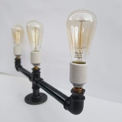 Aplique Triple Lampara Techo Linea Plommer - tienda online