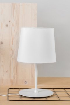 Lampara de mesa / escritorio / velador de 1 luz E27 diseño minimalista pantalla gross terminacion negro / blanco MFN.24 - Luz y Forma