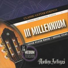 Medina Artigas Set 720 Millennium 3 Cuerdas Guitarra Criolla