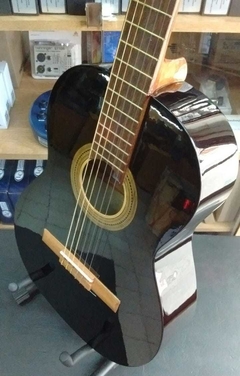 Bohemia Modelo 18 Guitarra Criolla Negra De Estudio Edenlp en internet