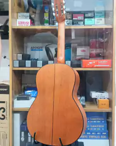 Gracia Modelo AA Guitarra Clásica Criolla Tapa Maciza - EdenLP Instrumentos Musicales