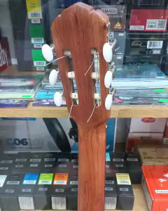 Gracia Modelo AA Guitarra Clásica Criolla Tapa Maciza - tienda online