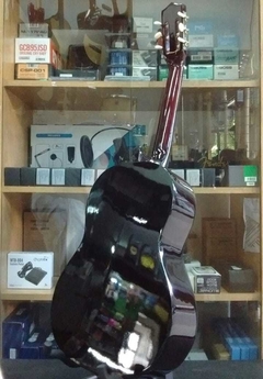 Gracia M2 S Guitarra Criolla Clásica 4/4 Natural Brillante - EdenLP Instrumentos Musicales
