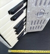 Imagen de Soprani Spgde Acordeon De 22 Teclas Y 8 Bajos