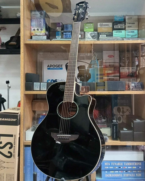 Oportunidad! Yamaha Apx600 Guitarra Electroacústica C/ Funda