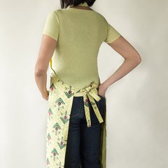 Delantal Tiras Amarillo con Flores - comprar online