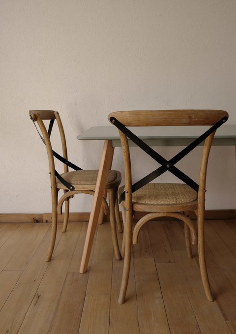 Mesa patas de madera tapa verde gris