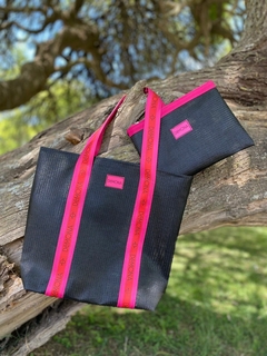 Bolso RED Negro c/ Fucsia - comprar online