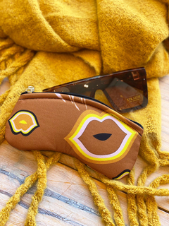 Porta LENTES CH GRETA Marrón