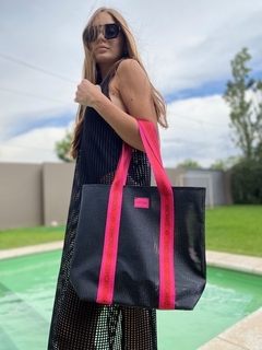 Bolso RED Negro c/ Fucsia