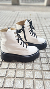 Borcego Dr. Martens. Art 9000