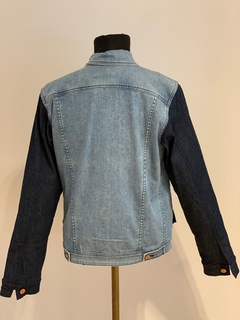Campera AJ- PRE VENTA en internet