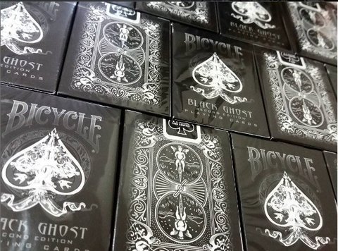 Baraja Bicycle Black Ghost Playing Cards Ellusionist