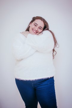 Sweater moño peludito - comprar online