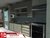 Cocina en melamina con tiradores de perfiles de aluminio. Cod. AM113