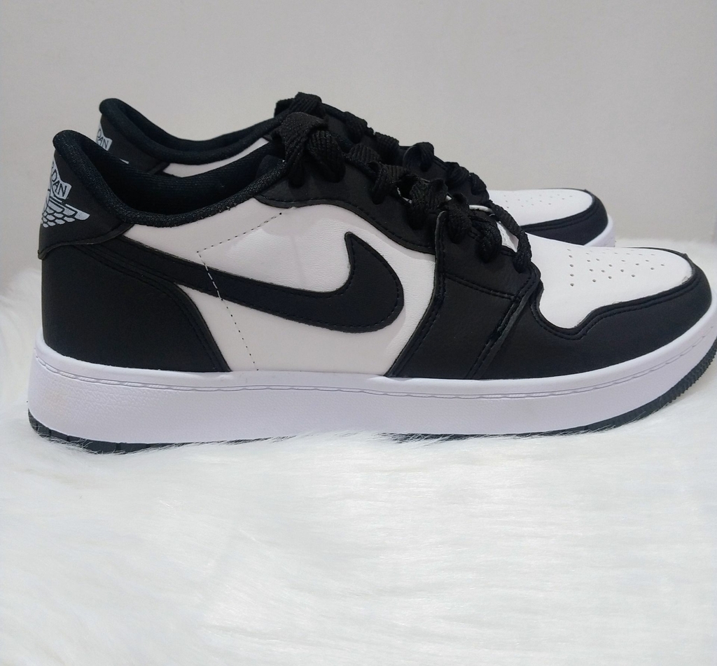 Nike Jordan blancas y negras - en Il Mio Cuore