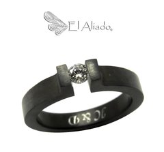 1261. Anillo de compromiso negro en titanio. - comprar online
