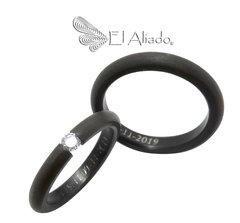 1358. Argollas negras en titanio