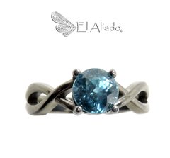 1359. Anillo de compromiso en plata.