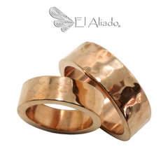 1376. Argollas de matrimonio martilladas en cobre. - comprar online