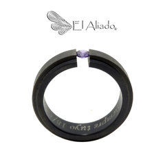 1408. Anillo de compromiso negro en titanio. - comprar online