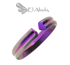 1414. Anillo de compromiso en Titanio. en internet