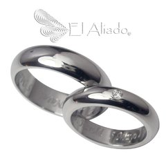806. Argolla de matrimonio media caña en Titanio.