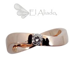 821. Anillo de compromiso en Oro Rosado 18k.
