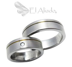 855. Argollas de matrimonio en Titanio canal descentrado.