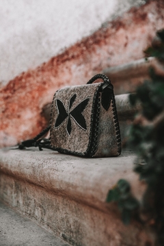 Bandolera Aurelia gris y negro 