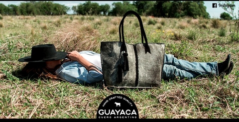 Carrusel Guayaca Cuero Argentino